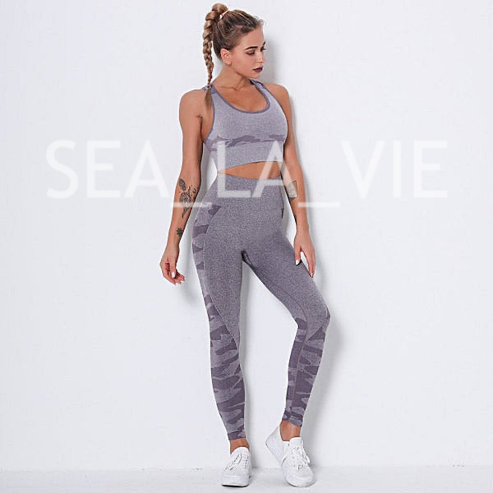 Seamless Camo Print Sports Bra & Ruched Legging Set in Purple